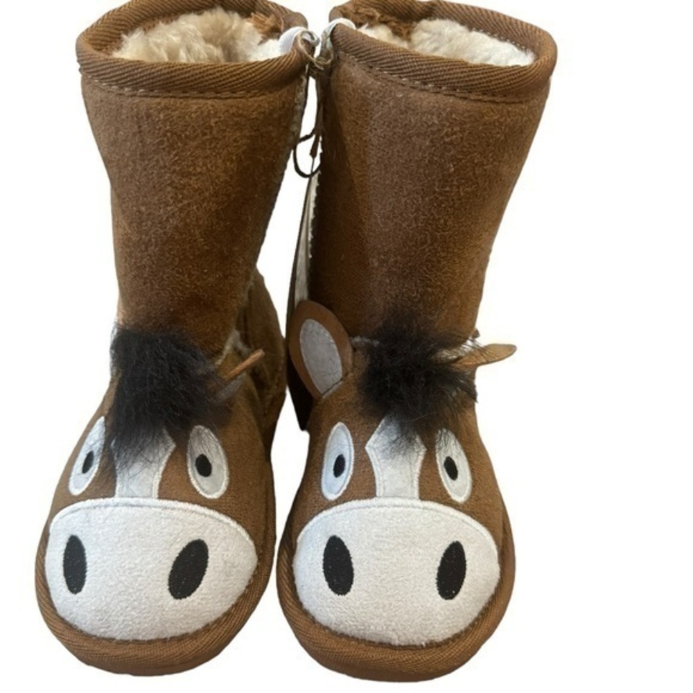 Lazy one NWT kids horse slipper boot size s (8-9)